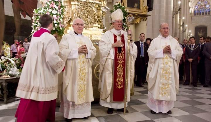 El arzobispo de Toledo pide "cambiar el corazón y volvernos a los más pobres y necesitados"