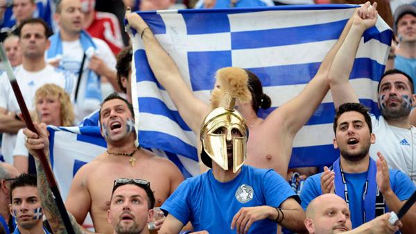 Grecia suspende el fútbol por no aceptar "a los gánsteres mafiosos"