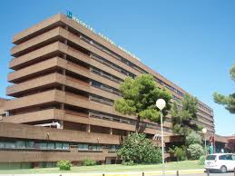 Los sindicatos CCOO, CEMS, CSIF, SATSE, SIC-GS, UGT y USAE indignados con Page por los recortes en el Hospital de Albacete