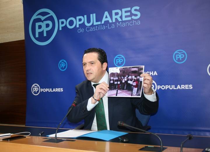 Lucas-Torres: “Page y Podemos van a convertir a Castilla-La Mancha en la Venezuela española”