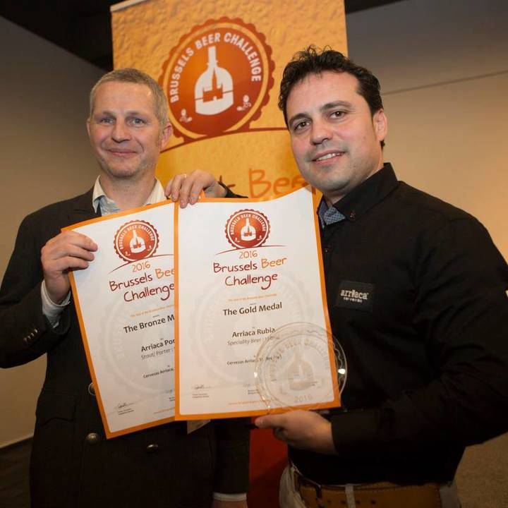 Cervezas Arriaca se trae dos medallas del certamen internacional ‘Brussels Beer Challenge 2016’ 