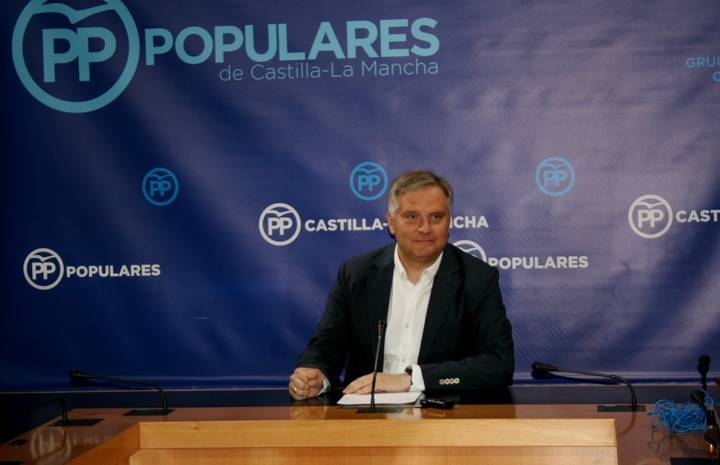 Cañizares denuncia que Page “no quiere que se aprueben los presupuestos” y le acusa de estar “únicamente preocupado por sus intereses personales”