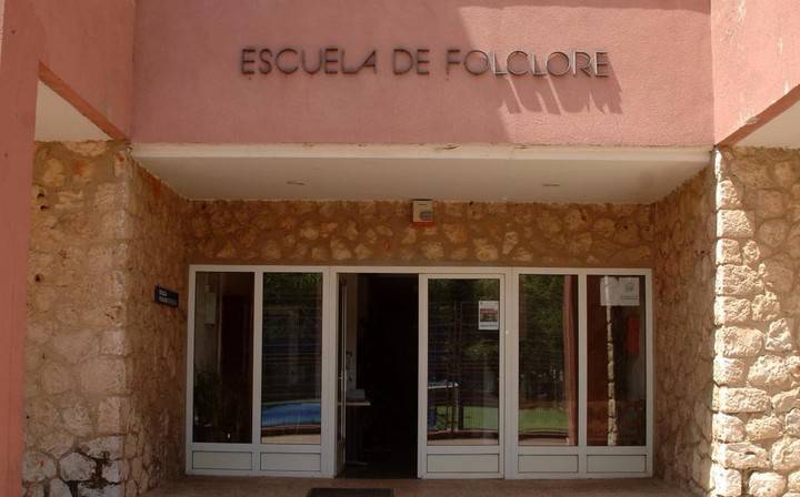 Este jueves se abre el plazo de matrícula libre en la Escuela de Folklore de la Diputación