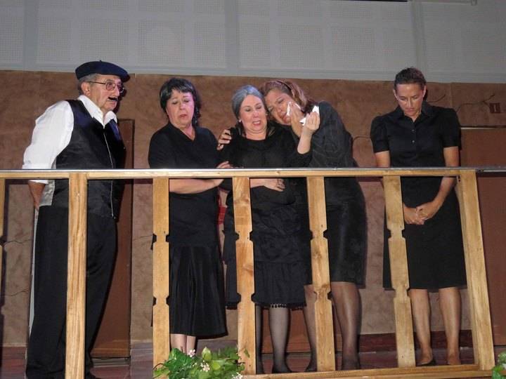 Magnífica representación de 'Historia de una escalera' desde el Grupo de Teatro de Arbancón