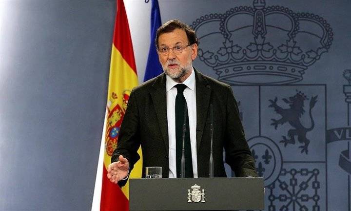 Rajoy cesa a Puigdemont y su gobierno, disuelve el Parlamento catalán y convoca Elecciones autonómicas para el 21 de diciembre