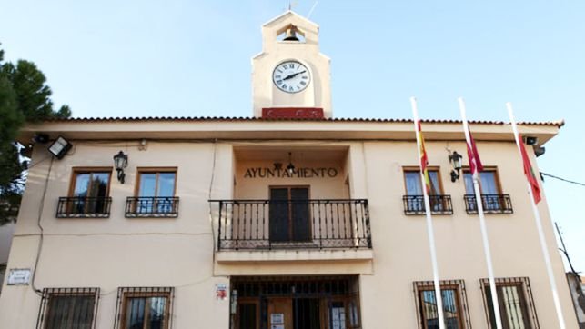 Lío en el ayuntamiento de Pioz, el alcalde de Ahora Pioz cesa al concejal que "criticó a su propio Gobierno con un perfil falso"