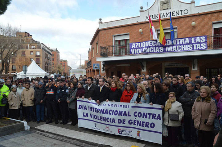 Imágenes de la concentración. Fotografías: Álvaro Díaz Villamil/ Ayuntamiento de Azuqueca de Henares