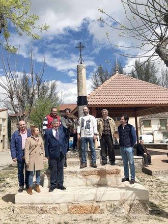 Tamajón inaugura la restauración de su Picota en el XX Mercado Medieval