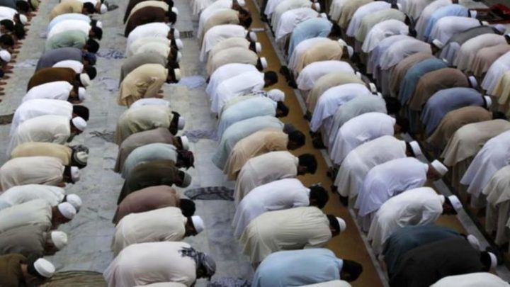El Gobierno austriaco ordena el cierre de siete mezquitas y la expulsión de 60 imanes