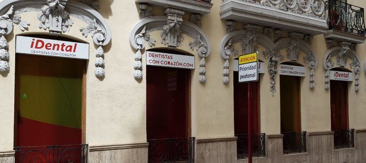 Cierra la clínica iDental de Albacete dejando a decenas de pacientes sin tratamiento