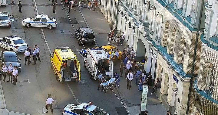 Un taxista borracho atropella a un grupo de personas en el centro de Moscú