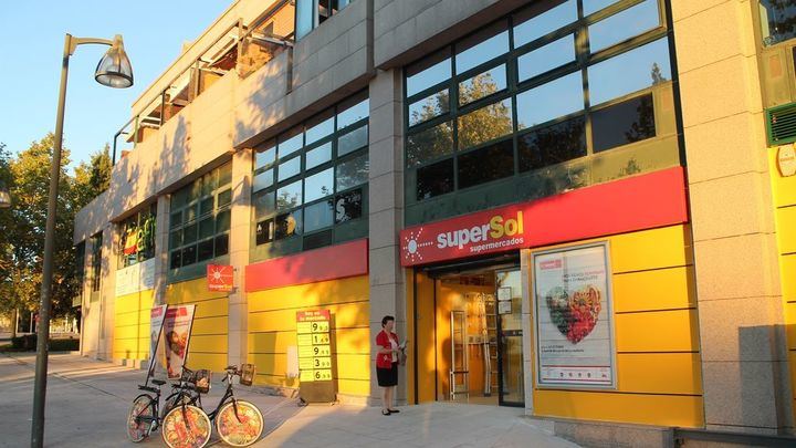 La cadena de supeprmercados Supersol plantea un ERE de 404 despidos