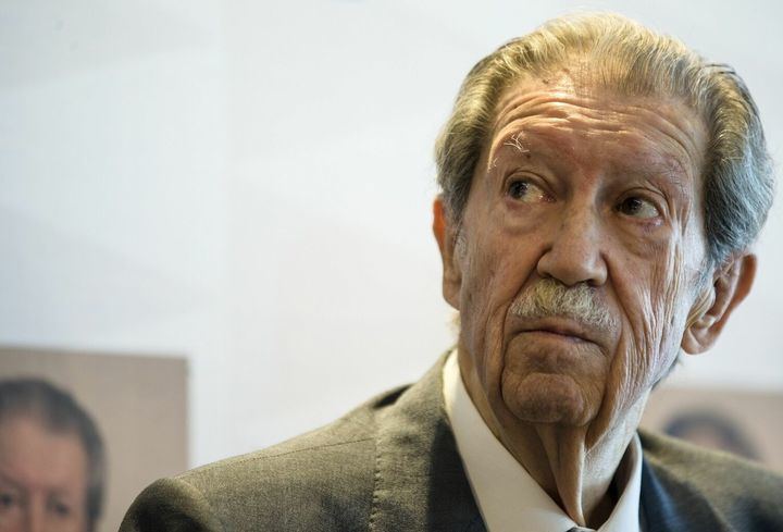 Muere a los 91 años Manuel Alcántara, el maestro de la columna periodística