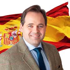 El presidente del PP en CLM, Paco Núñez tras ejercer su derecho al voto : "El futuro de España lo escriben los españoles y el futuro de Castilla-La Mancha, los castellano-manchegos"