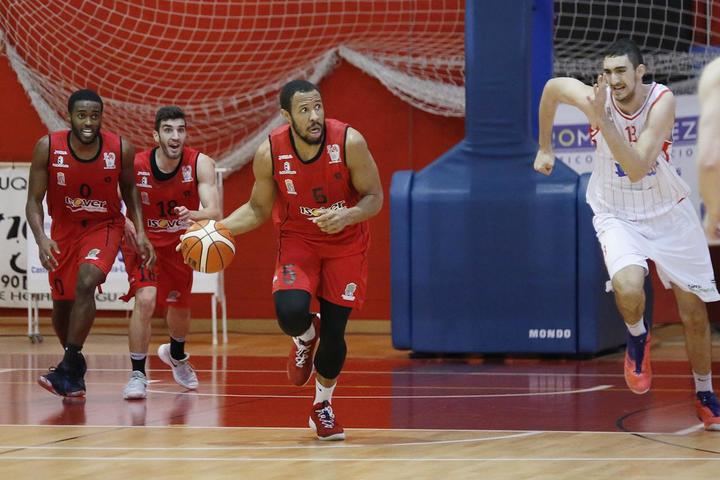 El Isover Basket Azuqueca cierra su histórica temporada en tierras vascas