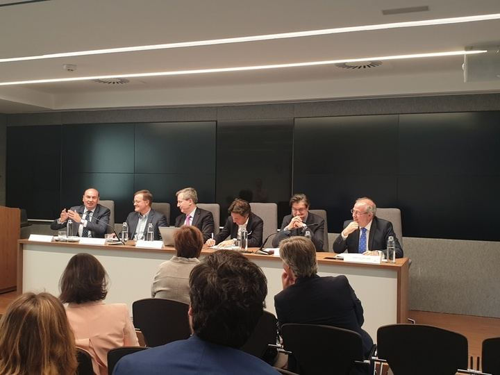 Latre defiende la España de las oportunidades en un debate en Madrid sobre despoblación y equilibrio territorial