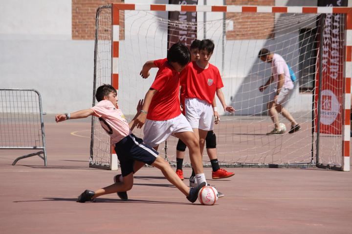 El Torneo de Fútbol Sala MAUX se confirma como un evento deportivo referente para los jóvenes