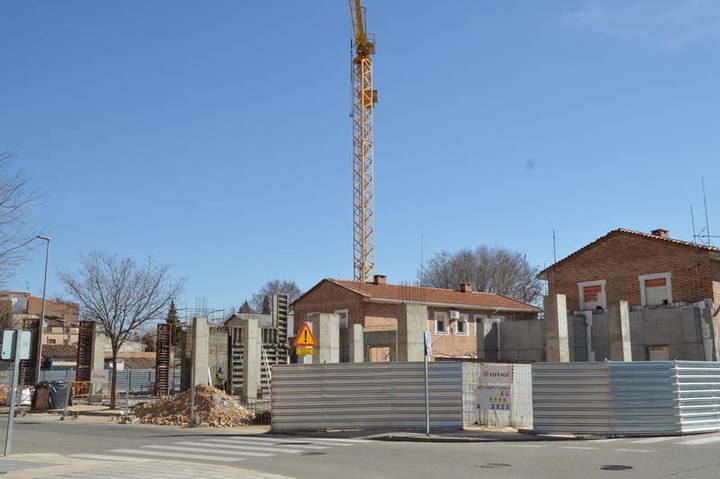 Las obras de construcción del nuevo Centro Cultural están paradas
