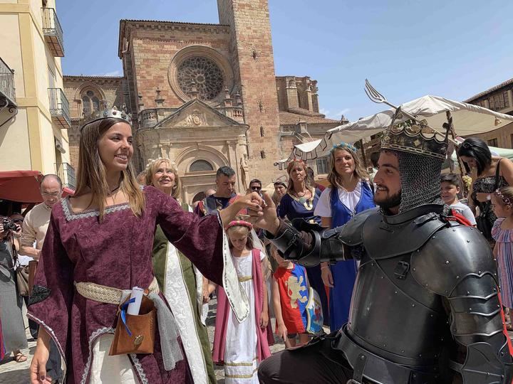 En torno a 25.000 personas han llenado la ciudad de Sigüenza en sus XX Jornadas Medievales