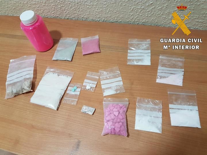 La Guardia Civil detiene a dos personas en Seseña por tráfico de drogas