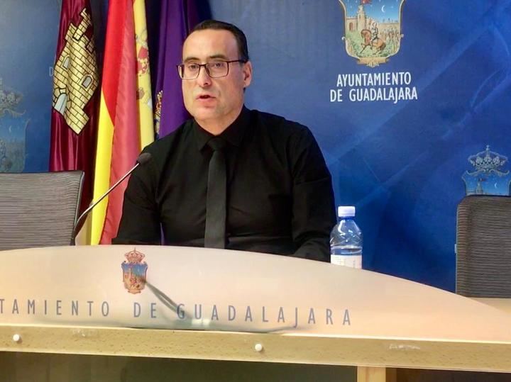 Vox propone crear para Guadalajara las figuras del Consejo Municipal de Mayores y del Defensor del Mayor, además de fomentar la natalidad con ayudas