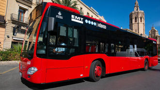 Olvidan a sus hijos peque&#241;os en el bus, los siguen en taxi y los recuperan a los 40 minutos