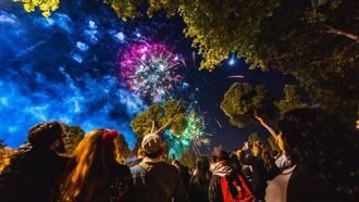 San Isidro se despide con un gran castillo de fuegos artificiales