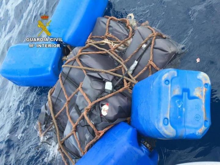 Encuentran 145 kilos de cocaína "flotando" en alta mar, entre Ibiza y Formentera