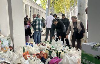 DANA : M&#233;dicos de Urgencias recomiendan enviar alimentos, ropa y medicinas bajo petici&#243;n para evitar saturaciones 