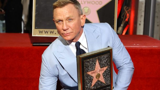 Daniel Craig se despide de 007 con una estrella en el Paseo de la Fama