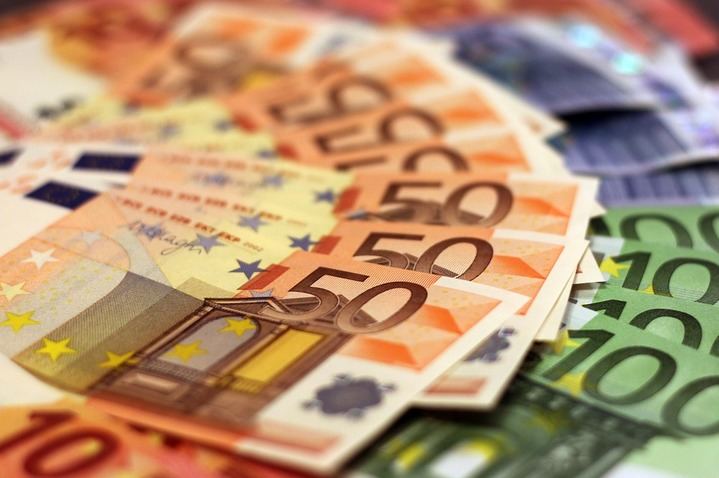 El salario medio en España es un 20% menor a la media de la UE