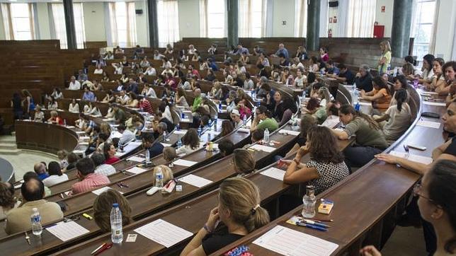Oposiciones de Educación en CLM : Sin noticias del número de plazas ni de especialidades 
