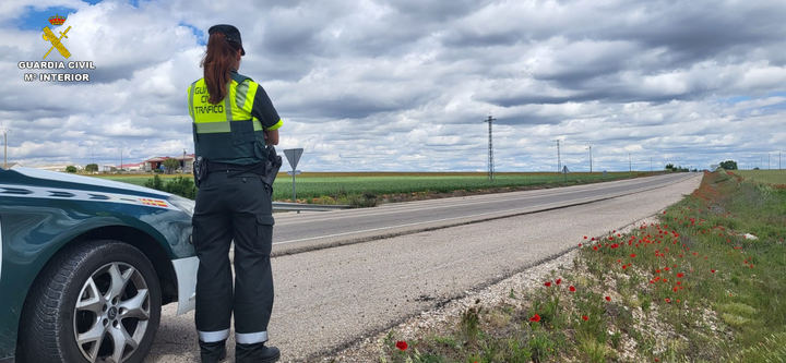 Investigado un conductor en la carretera de Usanos por conducción temeraria y alcoholemia