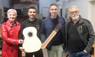 Guitarras artesanales de primer nivel, desde Cabanillas al Mundo