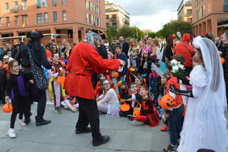 M&#225;s de 3.300 personas participan en las actividades de Halloween en Azuqueca