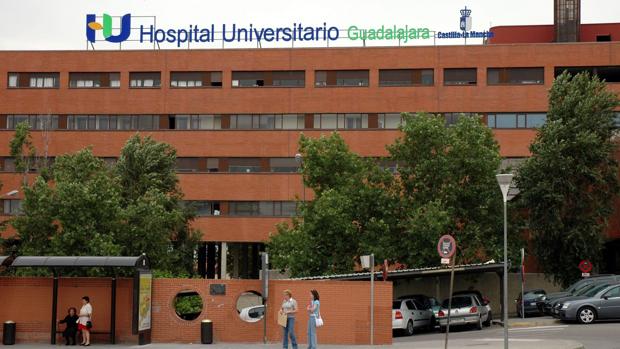 Una joven de 29 años que practicaba senderismo por la pedanía de Roblelacasa rescatada y trasladada al hospital de Guadalajara