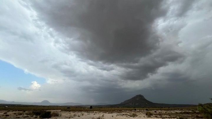 Protección Civil alerta por lluvias intensas y tormentas en amplias zonas de España hasta el viernes