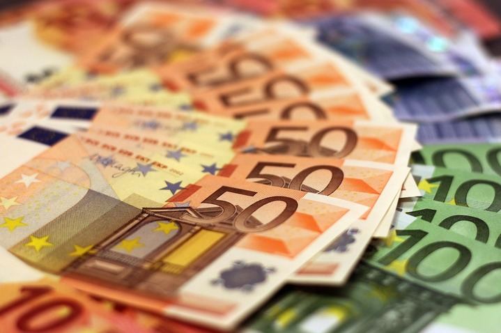 Bruselas recorta hasta el 4% su previsión de crecimiento de España en 2022 y duplica la inflación al 6,3%