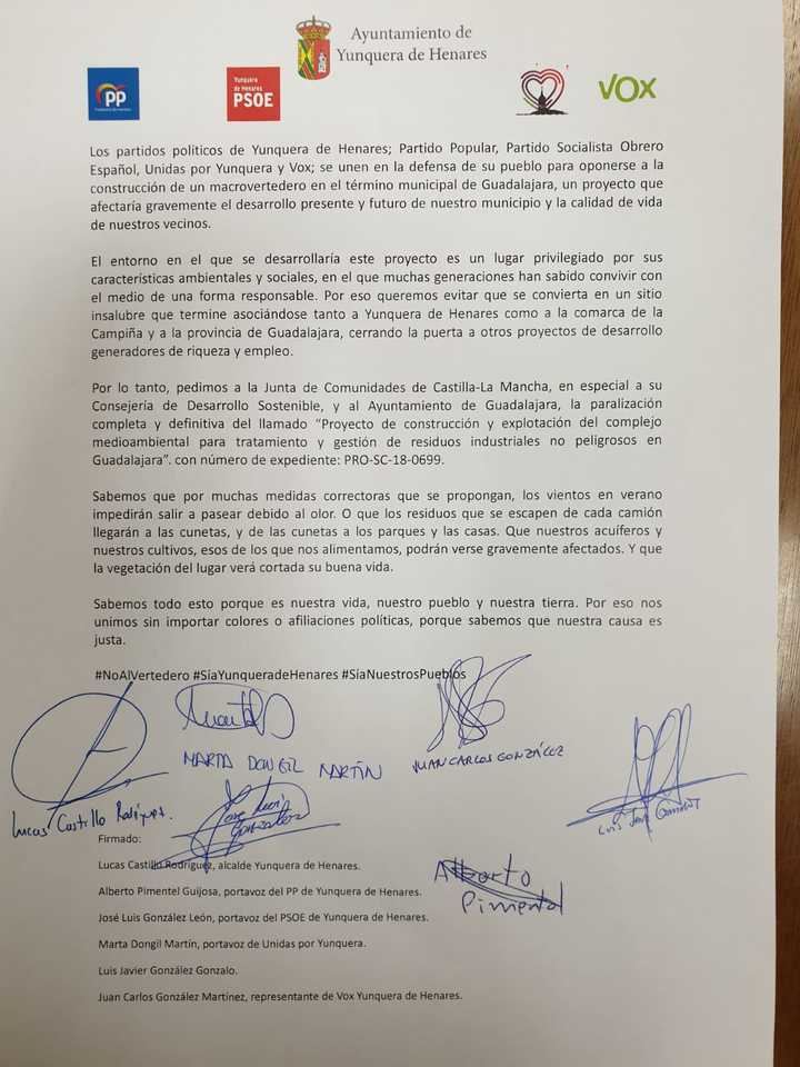 Todos los representantes políticos de Yunquera de Henares firman un documento contra el proyecto del Macrovertedero en Guadalajara 