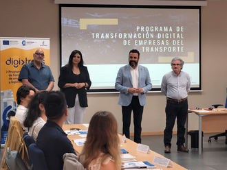 El alcalde participa en la inauguración de la segunda edición del máster de transporte y logística destacando su valor estratégico para Azuqueca