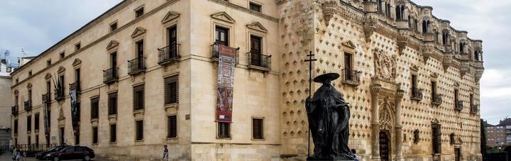 Inauguración de la exposición temporal "Caretarte" en el Museo de Guadalajara 