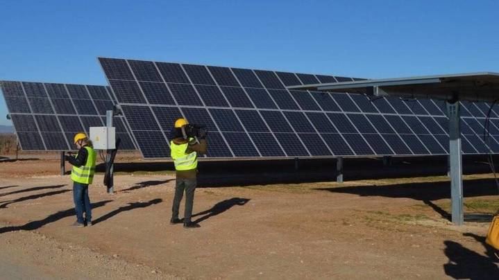 Castilla La Mancha ultima la tramitación para ejecutar 8 nuevas plantas (ninguna en Guadalalajara) de ENERGÍAS RENOVABLES, con una inversión de 110 millones de euros