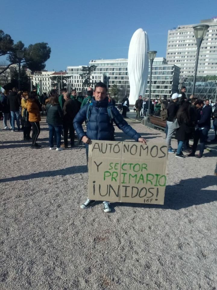 Unión histórica de todos los autónomos del transporte y de todo el Sector Primario para convocar un PARO NACIONAL el 24 de Febrero