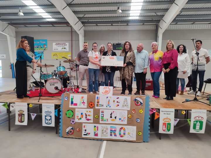 Cientos de escolares ‘toman’ Torrejón del Rey y celebran el triunfo de la lectura y el trabajo en equipo