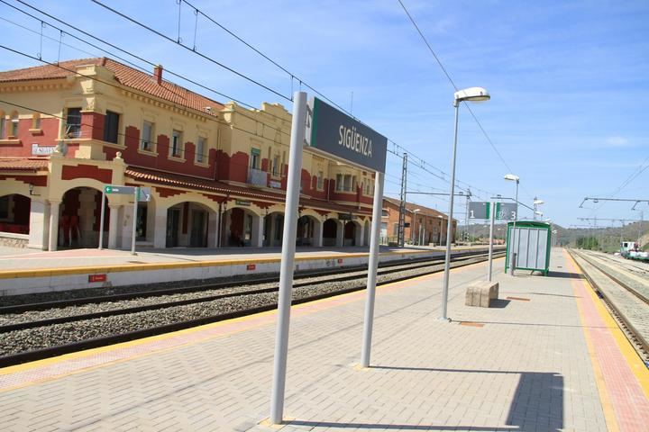 Sigüenza pide ayuda a los ciudadanos para hacer visible la urgente necesidad de la vuelta de los trenes