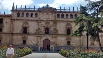 La Universidad de Alcalá vuelve a ser la mejor de España en ratio de alumnos por profesor según el QS Rankings 2025