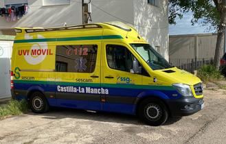 ACCIDENTE LABORAL : Trasladan al hospital a un jardinero tras precipitarse desde tres metros de altura en Villanueva de la Torre