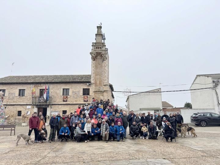 Fuentenovilla comienza el año deportiva y solidariamente, con una marcha a favor de APANAG 