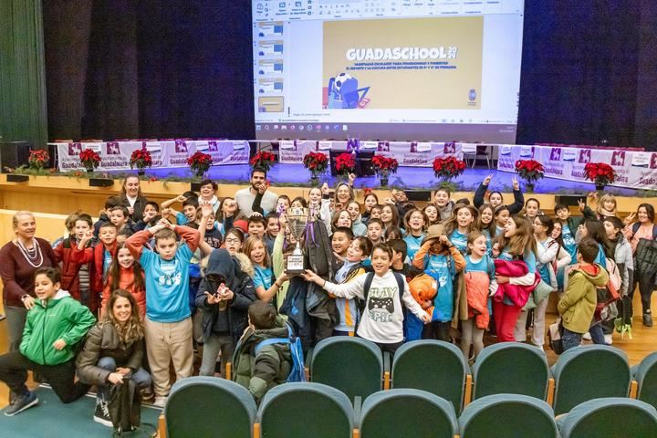 Los colegios “Las Lomas” y “Adoratrices” se alzan con las copas del Guadaschool 2024