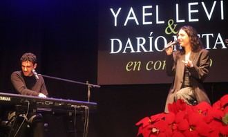 &#201;xito del recital navide&#241;o de Dar&#237;o Meta y Yael Levi en Cabanillas